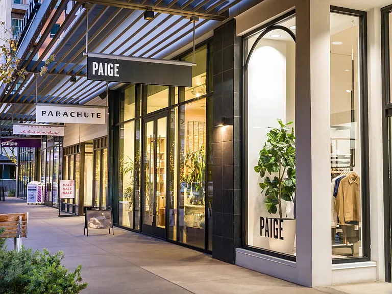Kierland Commons is Scottsdale's premier outdoor shopping destination, featuring luxury boutiques, fine dining, and high-end retailers.