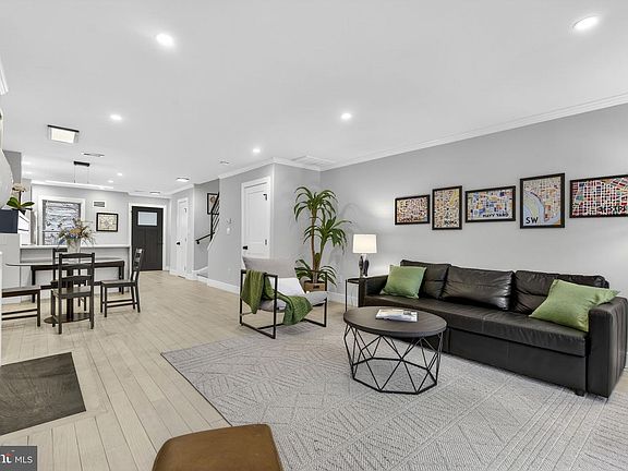 4th image of 1409 S Capitol St SW