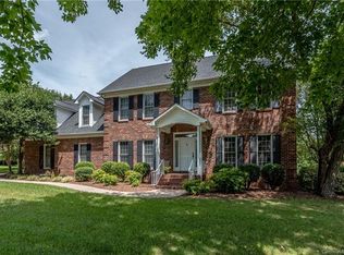 8152 Camelot Dr, Harrisburg, NC 28075