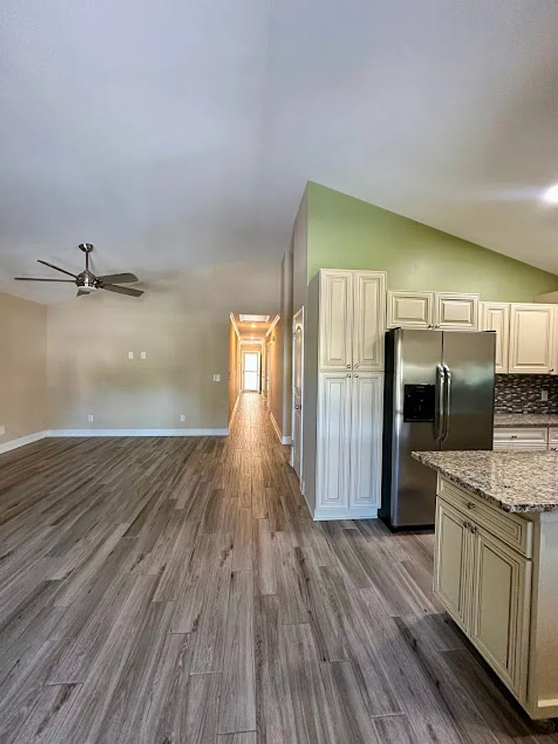 3 bedroom 2 bath Myrtle Beach home in Bent Oak Estates — Photo 2