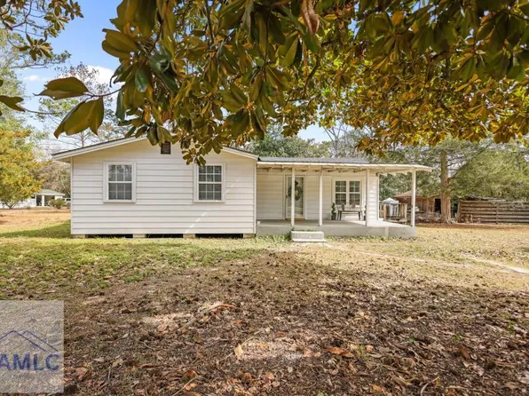 120 Carter St, Jesup, GA 31545