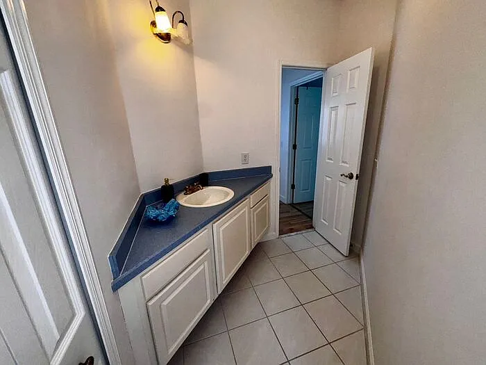 7200 Bay Club Way — Photo 34