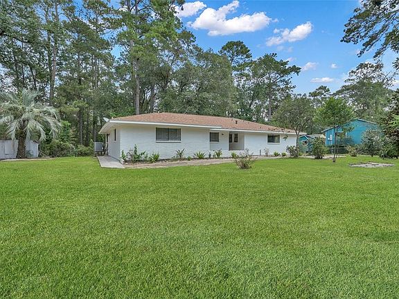 3rd image of 79 White Oak Drive Drive