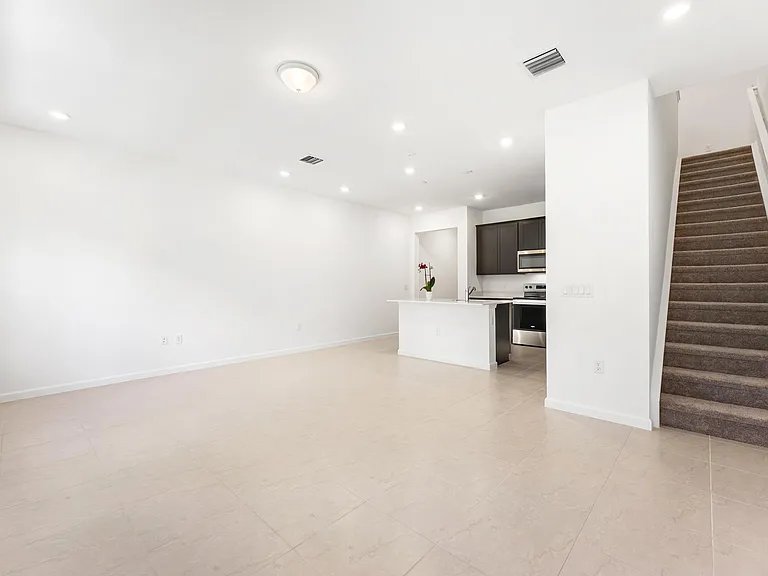 4315 Efendi Dr — Photo 14
