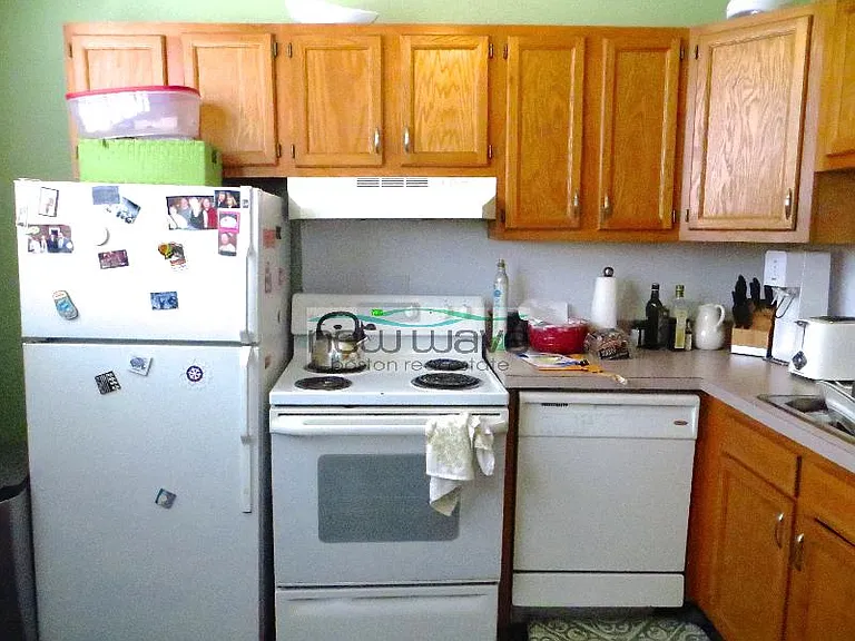 12 Columbus Sq #2 — Photo 5