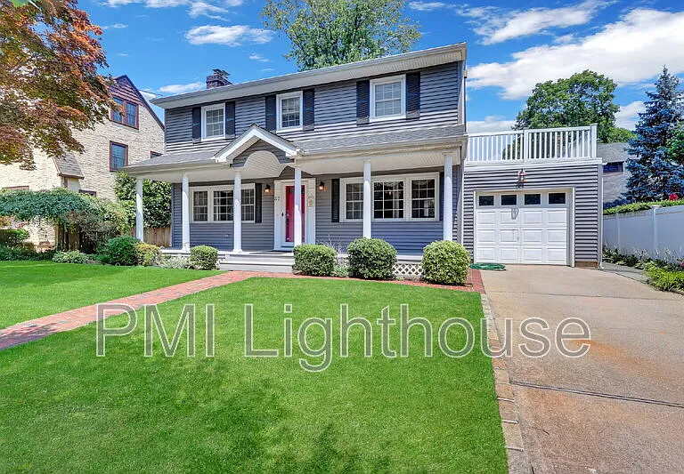 37 Margaret Blvd — Photo 3
