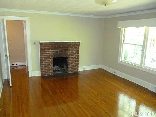 2 bed, 1106 sqft, $1,300 — Photo 3