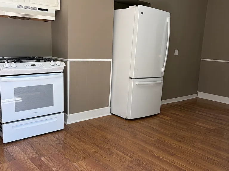 671 Independence Ave N #1 — Photo 7