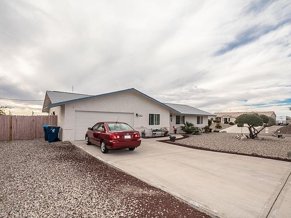 2nd image of 801 Fiesta Way