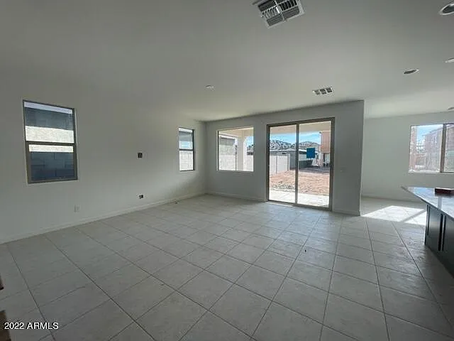 11245 E Unity Ave — Photo 8