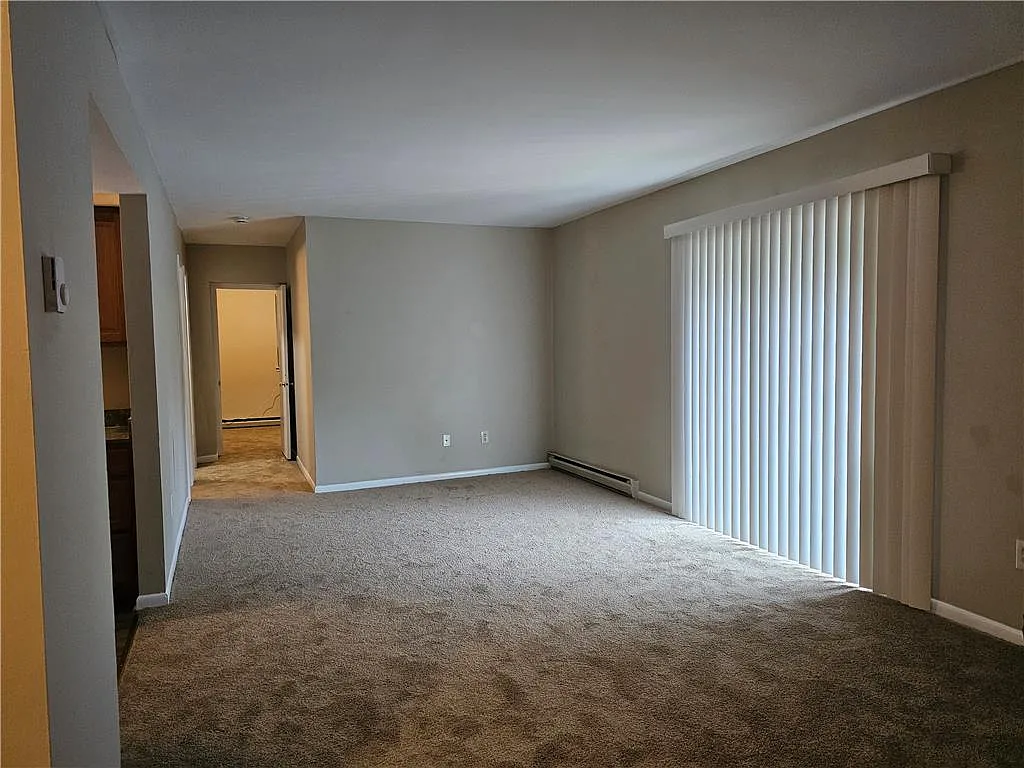 1 bed, 1.0 bath, 450 sqft, $1,375 — Photo 4