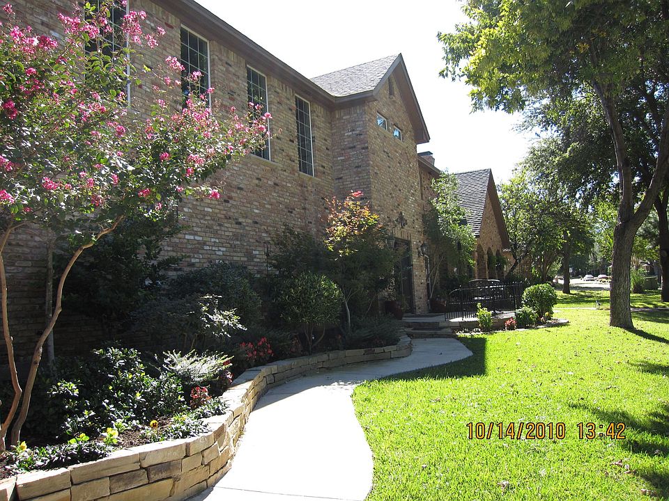 Once in a life time home. 6,000+ Sq foot brick home on Culdesac