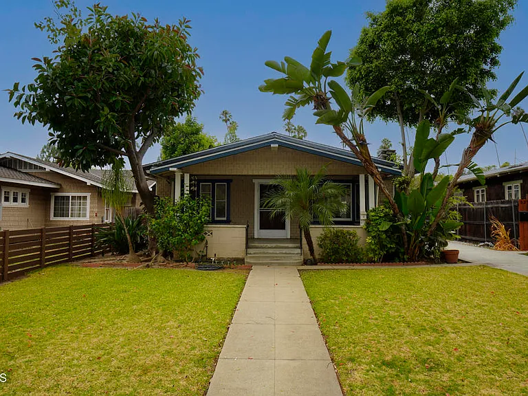 45 N Meridith Ave — Photo 1