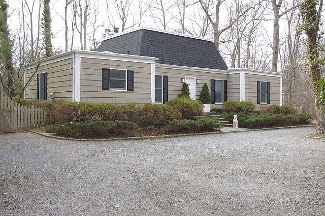 1st image of 61 Lincoln Ave
