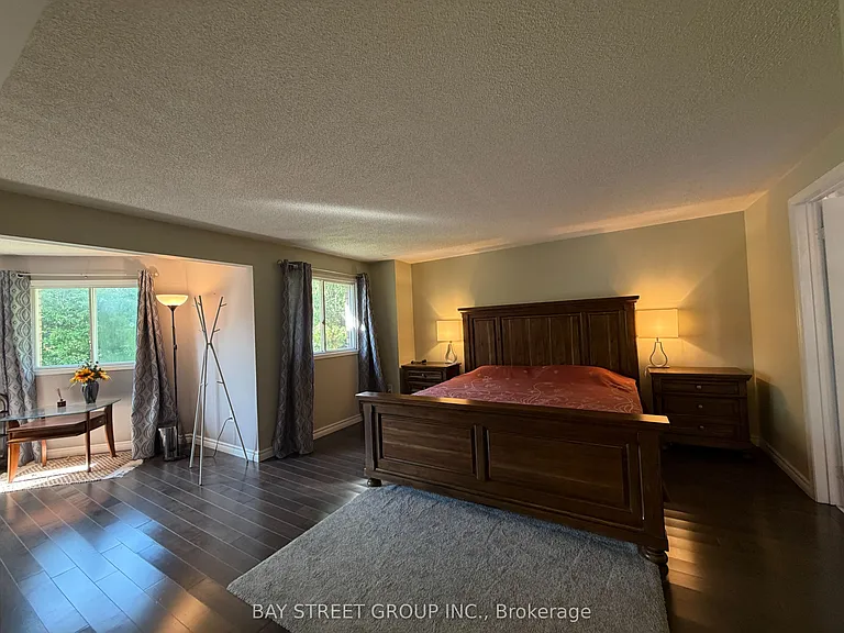 9 Ingleborough Ct — Photo 6