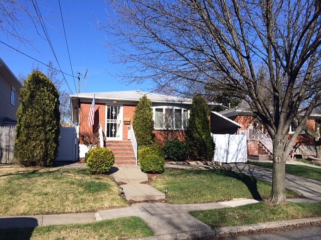 1st image of 249 Vogel Ave