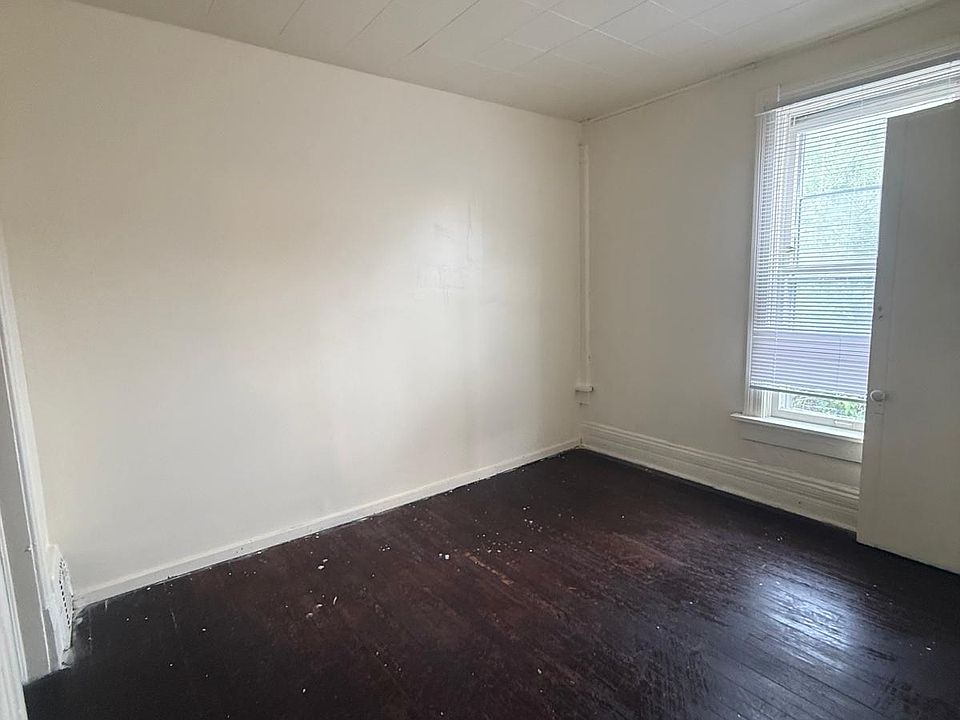2nd image of 1561 S 9th St #2