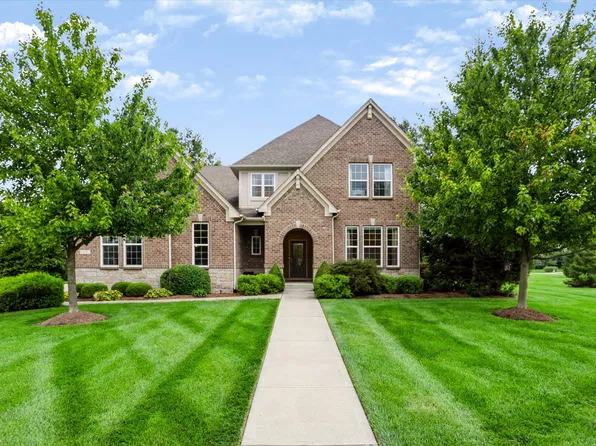 275 N Bend Dr, Greenwood, IN 46142