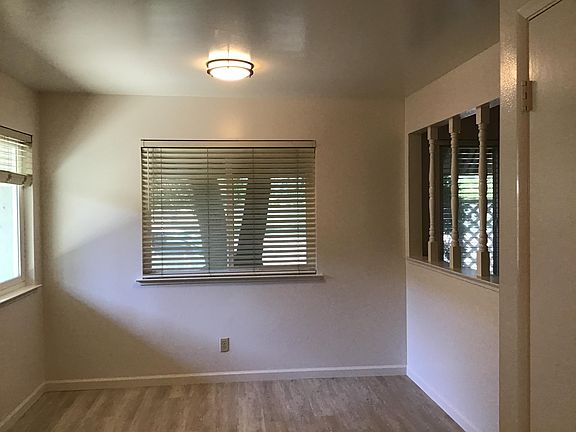 4th image of 6484 N Colonial Ave #101