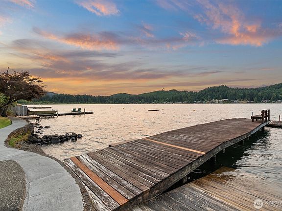 3rd image of 545 Summit Lake Shore Road NW