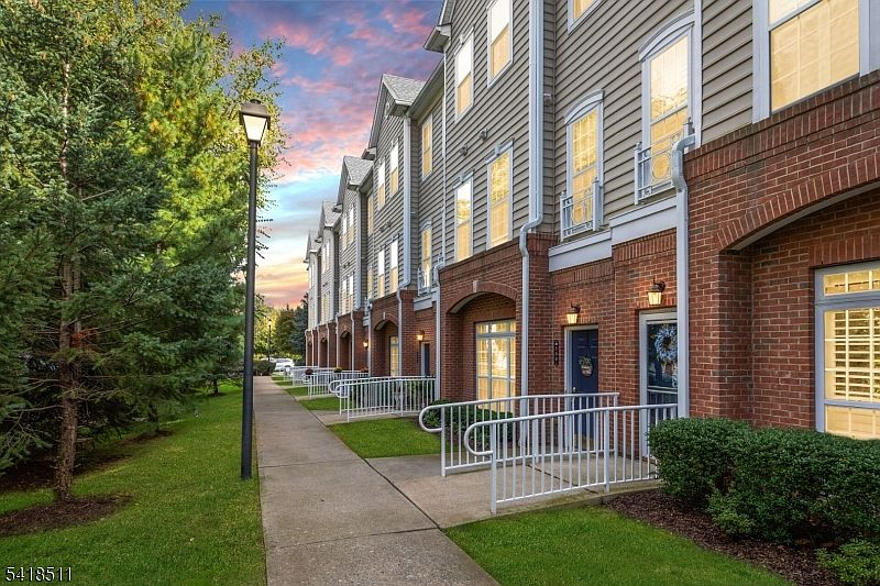 1st image of 509 Deluca Rd