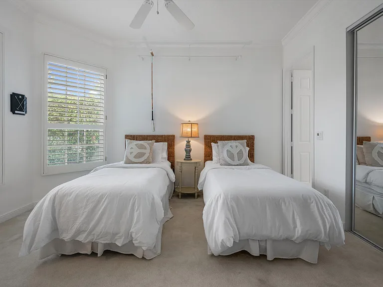 2920 Twin Oaks Way — Photo 24