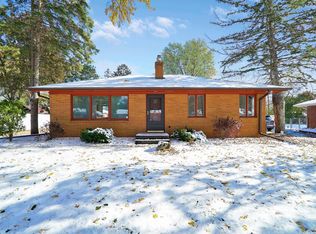 2616 Bittersweet Ln, Saint Paul, MN 55109