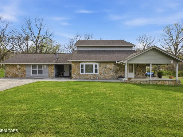 799 Haynes Rd, Dandridge, TN 37725