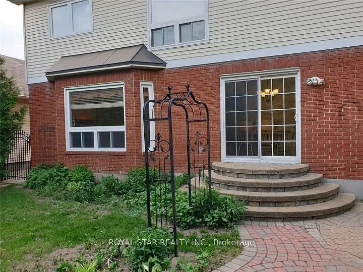 8 Hime Cres — Photo 16