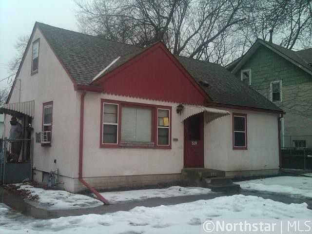 1st image of 992 Maryland Ave E