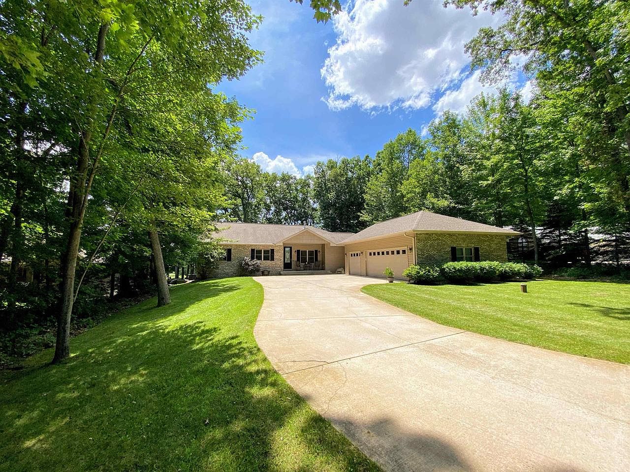 E9379 Innisbrook Ln, Wisconsin Dells, WI 53965 Zillow