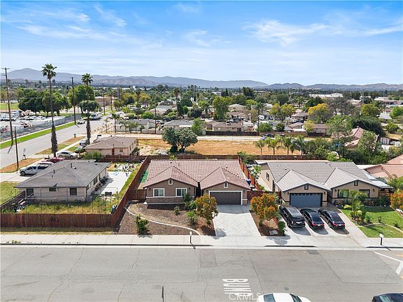 5th image of 3118 Mendoza Way
