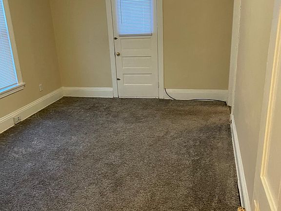 5th image of 263 Hollister Ave SE #2