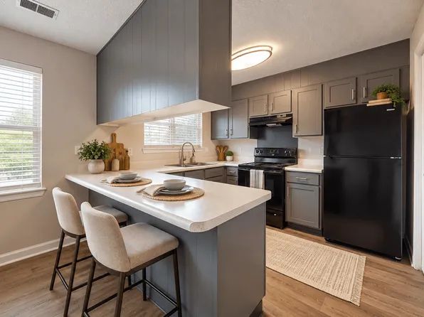 Madison Park Apartments & Townhomes