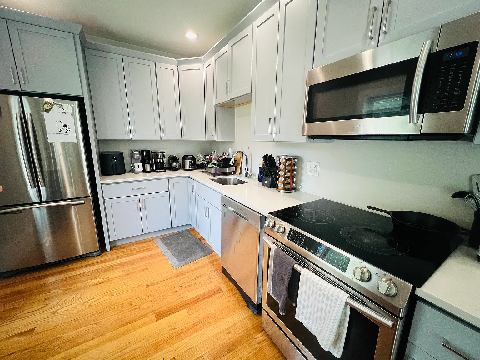 5 bed, 1700 sqft, $5,800 — Photo 4