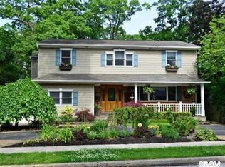 1361 Gaston St, Wantagh, NY
