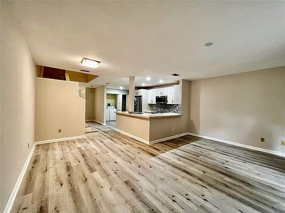 3rd image of 21420 Tudor Dr