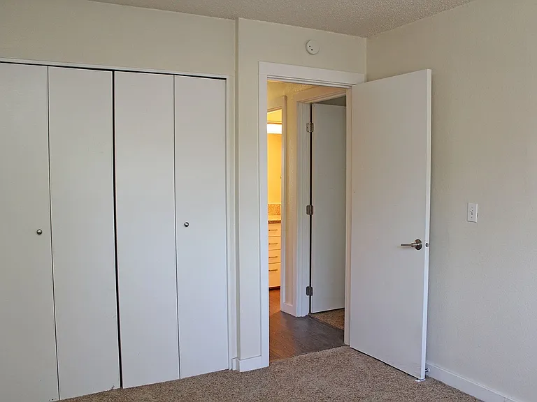 9222 N Lombard St — Photo 21