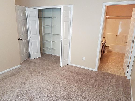 5th image of 1835 SW White Birch Cir Unit 3
