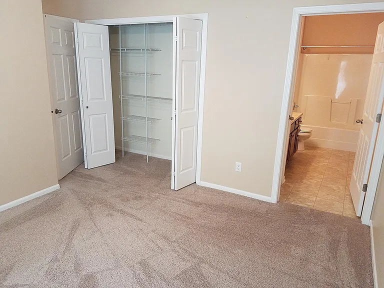1835 SW White Birch Cir #3 — Photo 5