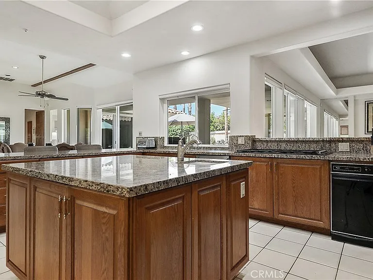 75571 Painted Desert Dr — Photo 40