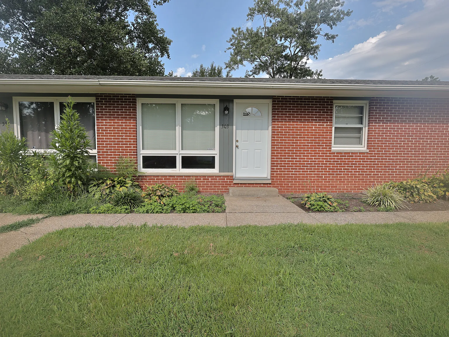 301 S. Walnut St. — Photo 1