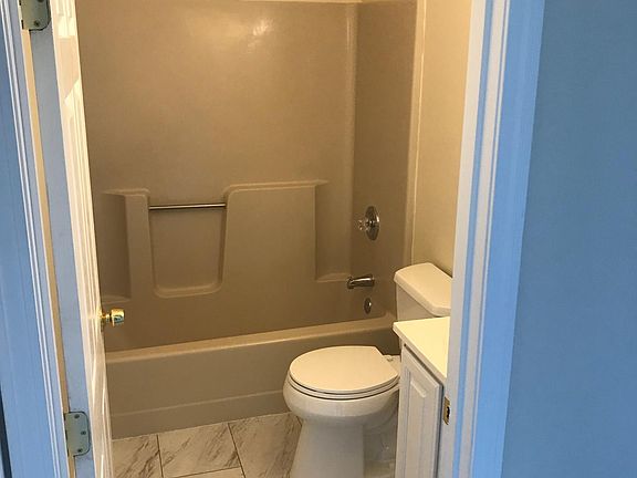 New bathroom floor and fixtures