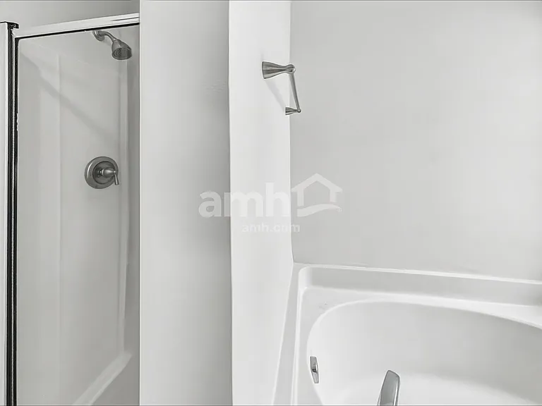 4108 Hampstead Village Dr — Photo 12