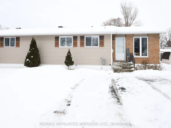 3 Fraser St, South Stormont, ON K0C 2A0