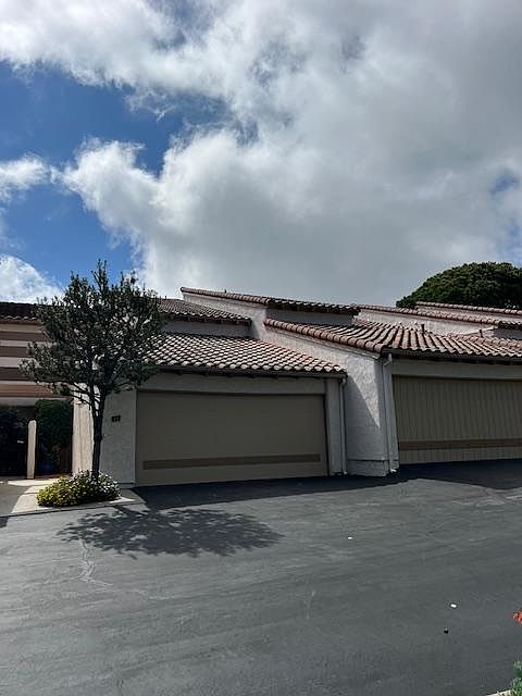 1st image of 45 Seaview Dr S