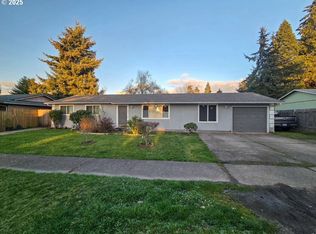 1855 Four Oaks Grange Rd, Eugene, OR 97405