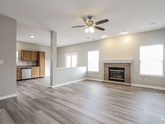 4th image of 8149 Wood Hollow Ln