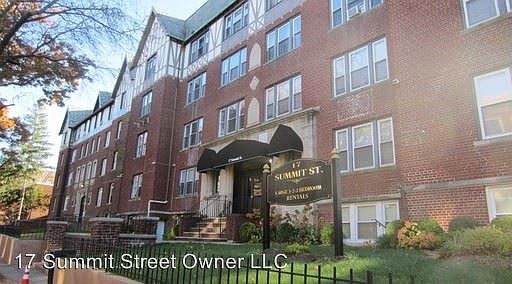 1st image of 17 Summit St APT 105