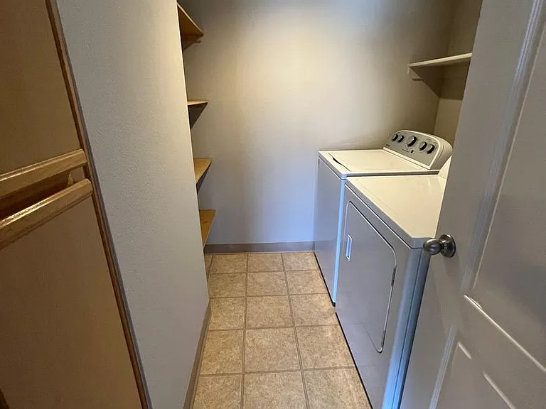 6850 Sharlands Ave #J2049 — Photo 7